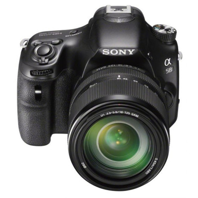 Sony Alpha SLT-A58  18-135mm f/3.5-5.6