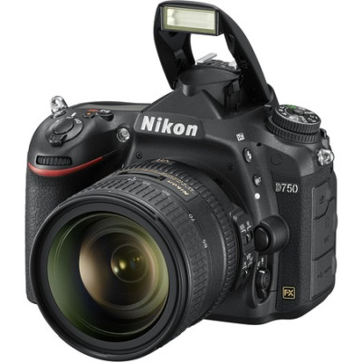 Nikon D750 kit AF-S 24-85mm VR
