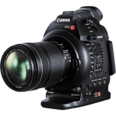 CANON EOS C100 MARK II KIT 18-135 STM