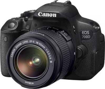 Canon EOS 700D kit 18-55 DC III