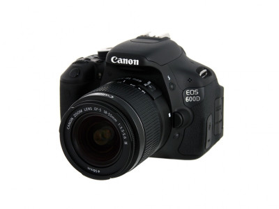 Canon EOS 600D kit 18-55 DC III