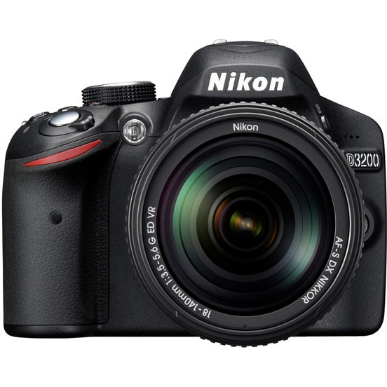 Nikon D3200 Kit 18-140 VR
