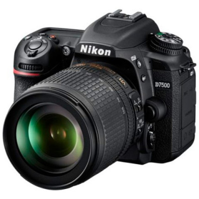 Nikon D7500 kit 18-105 VR