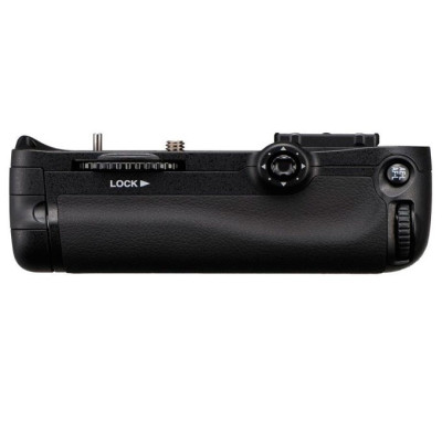 Батарейный блок Nikon MB-D11