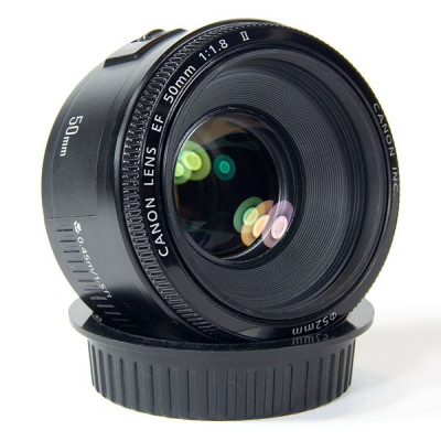 Canon EF 50mm f/1.8 II