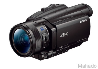 Видеокамера Sony FDR-AX700